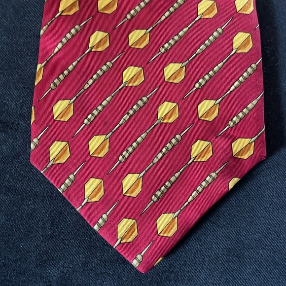 Gucci Men's Dart Sport Silk Necktie Neck Tie - Italy - Picture 3 of 12